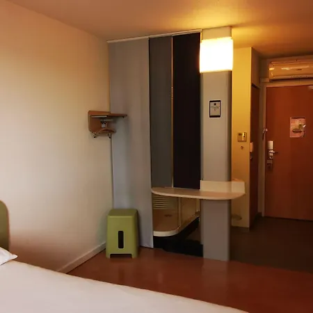 Ibis Budget Centre Gare 2* Ним