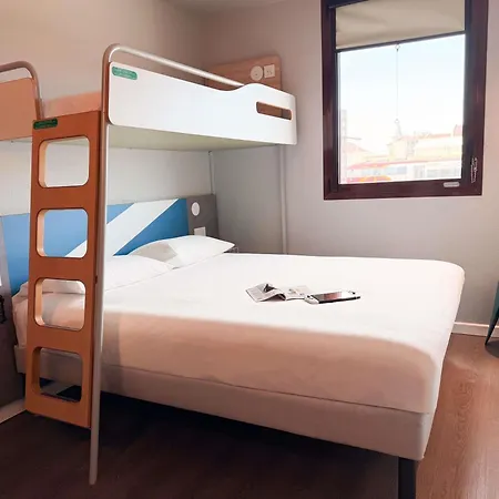Ibis Budget Centre Gare Szálloda Nîmes