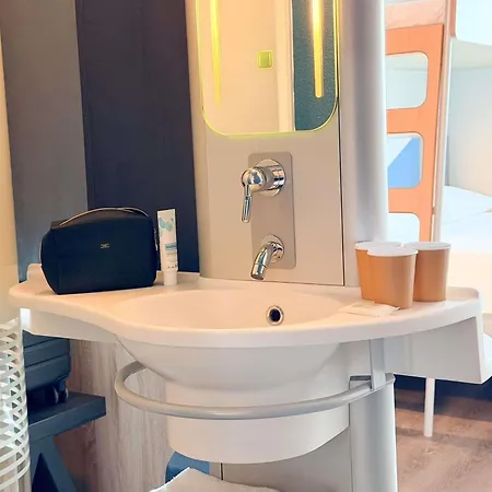 Ibis Budget Centre Gare 2* Nîmes