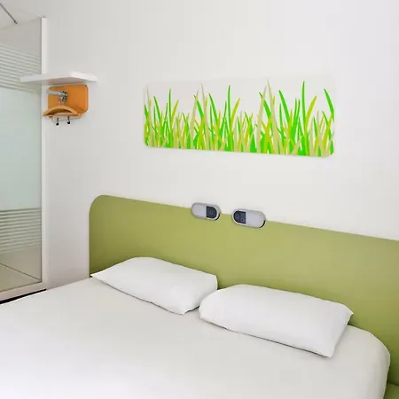 Ibis Budget Centre Gare Отель Ним
