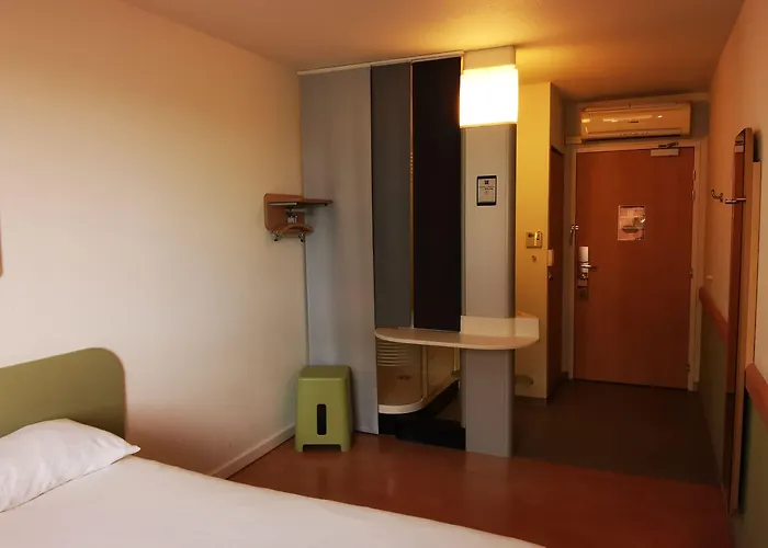 Ibis Budget Centre Gare 2* Nîmes
